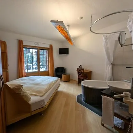 Rising Sun Apartment *